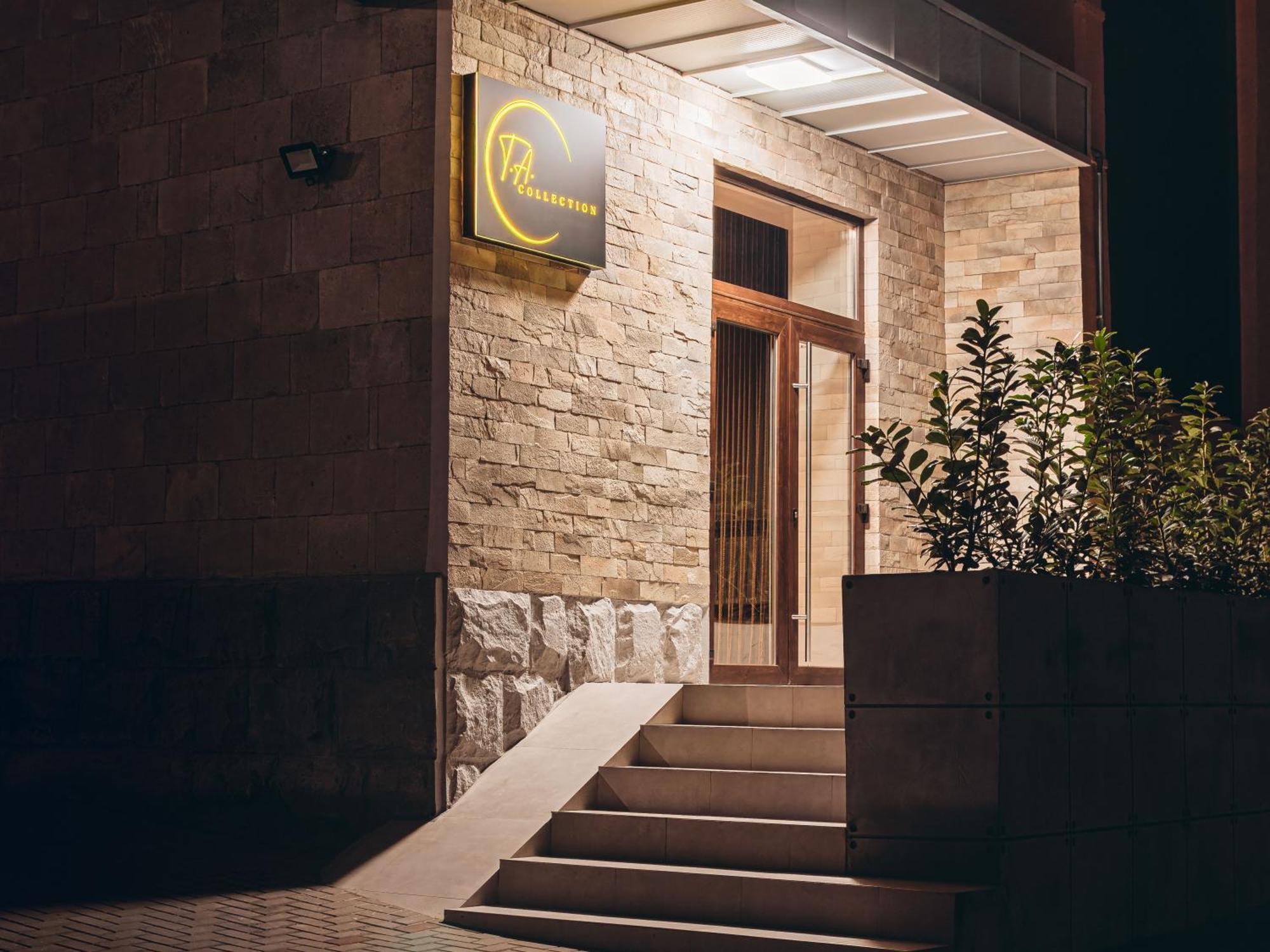 Ta Collection Hotel Chisinau Ngoại thất bức ảnh