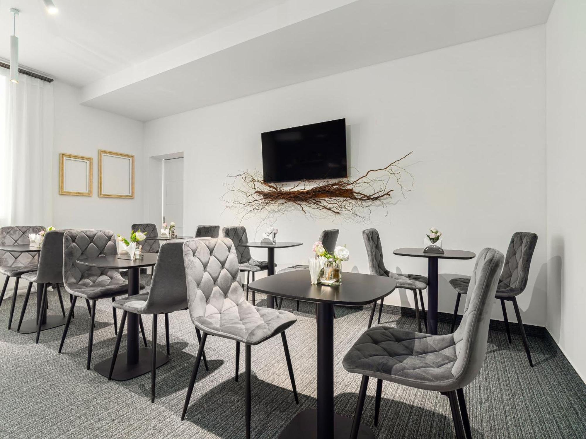Ta Collection Hotel Chisinau Ngoại thất bức ảnh