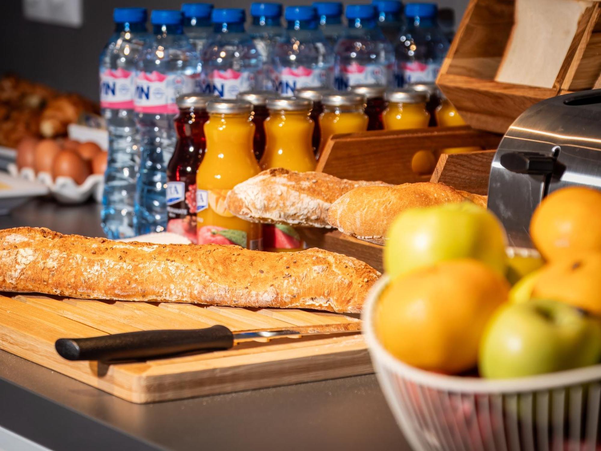 Ta Collection Hotel Chisinau Ngoại thất bức ảnh
