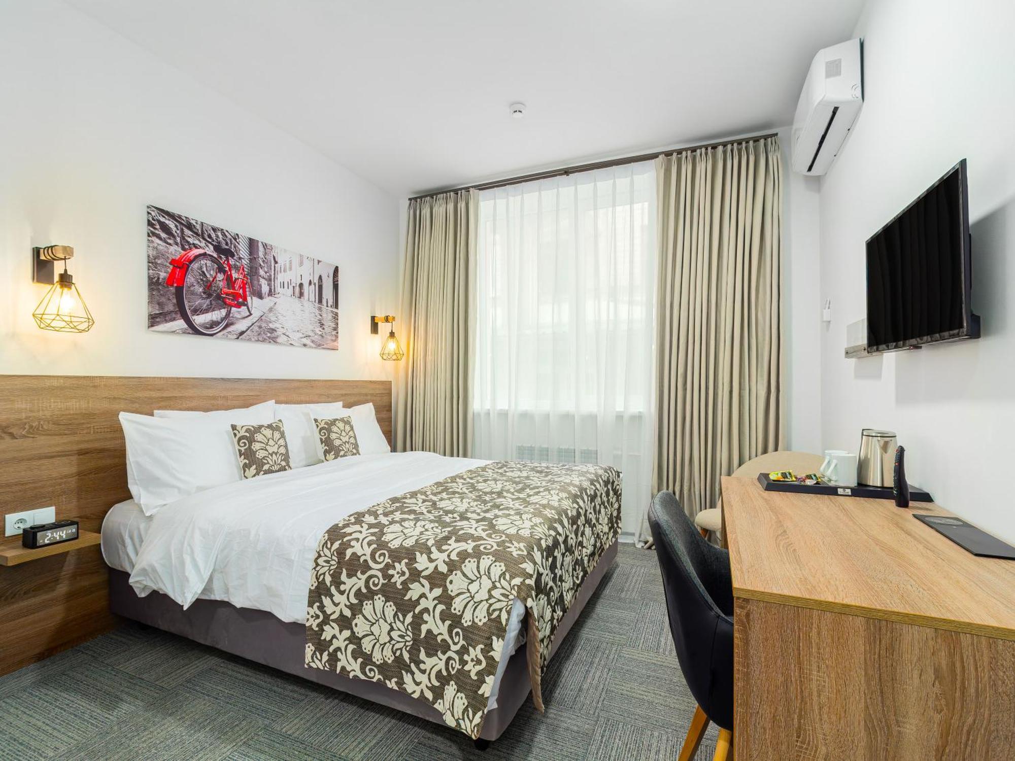 Ta Collection Hotel Chisinau Ngoại thất bức ảnh